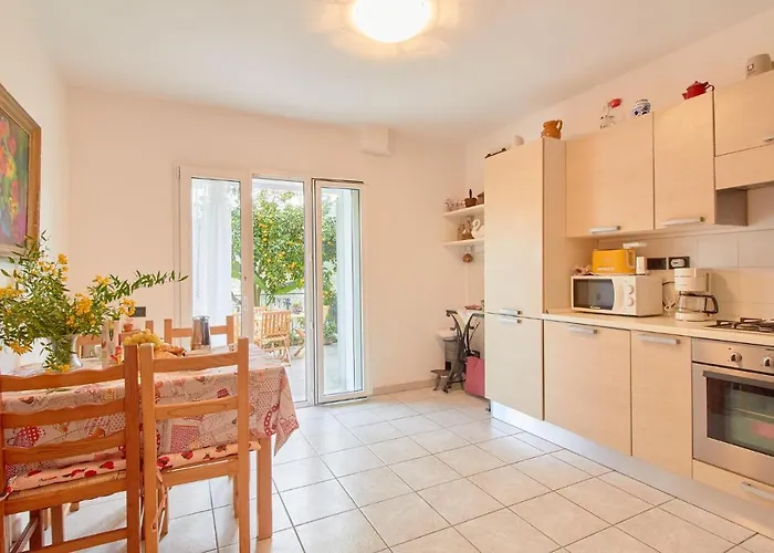 Casa Flora Σπίτι διακοπών Dolcedo